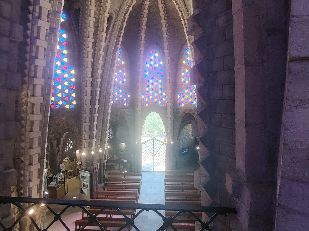 Santuari de la Mare de Déu de Montserrat-Montferri必去景点