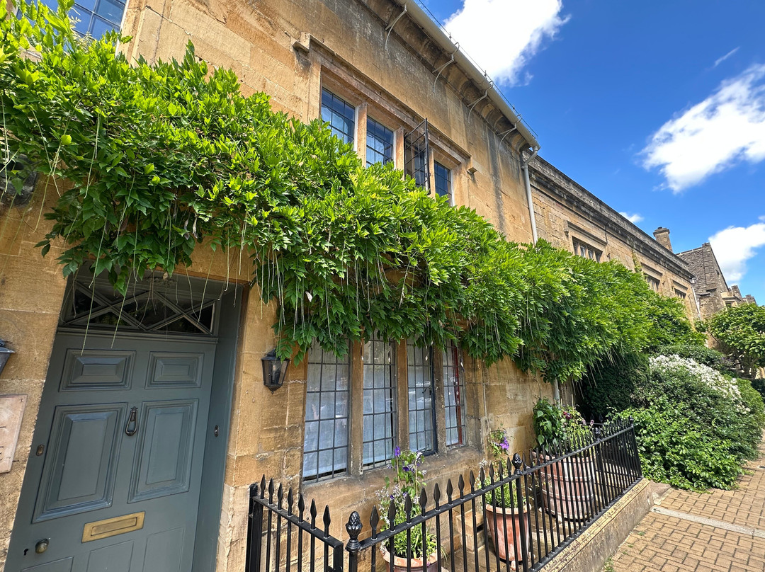 Cotswold Executive Cabs-百老汇必去景点