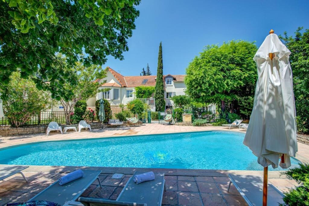 Monteux酒店住宿-Logis Hôtel le Blason de Provence