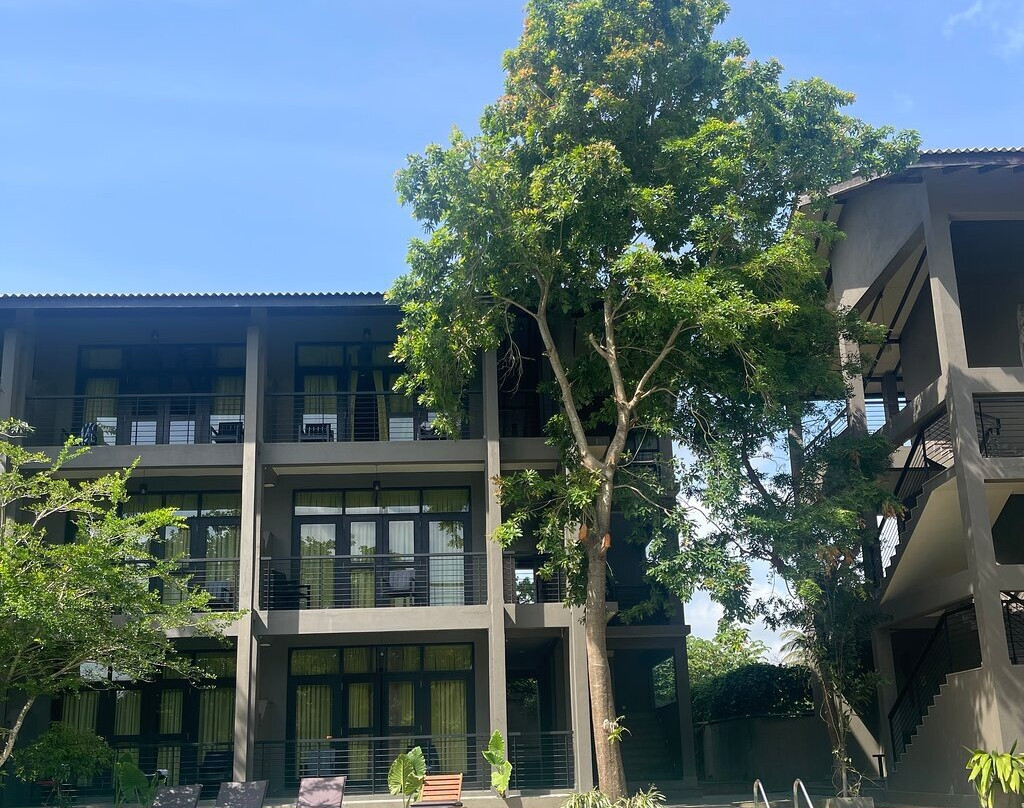 橡光雅拉野逸酒店主图