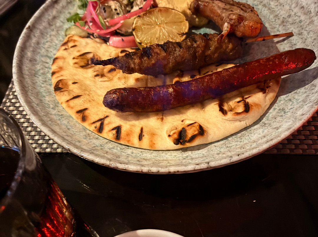 瑞丁马尔迈松酒店主图