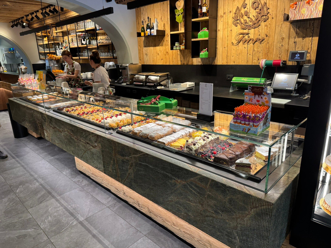 菲奥里多洛米蒂体验酒店主图