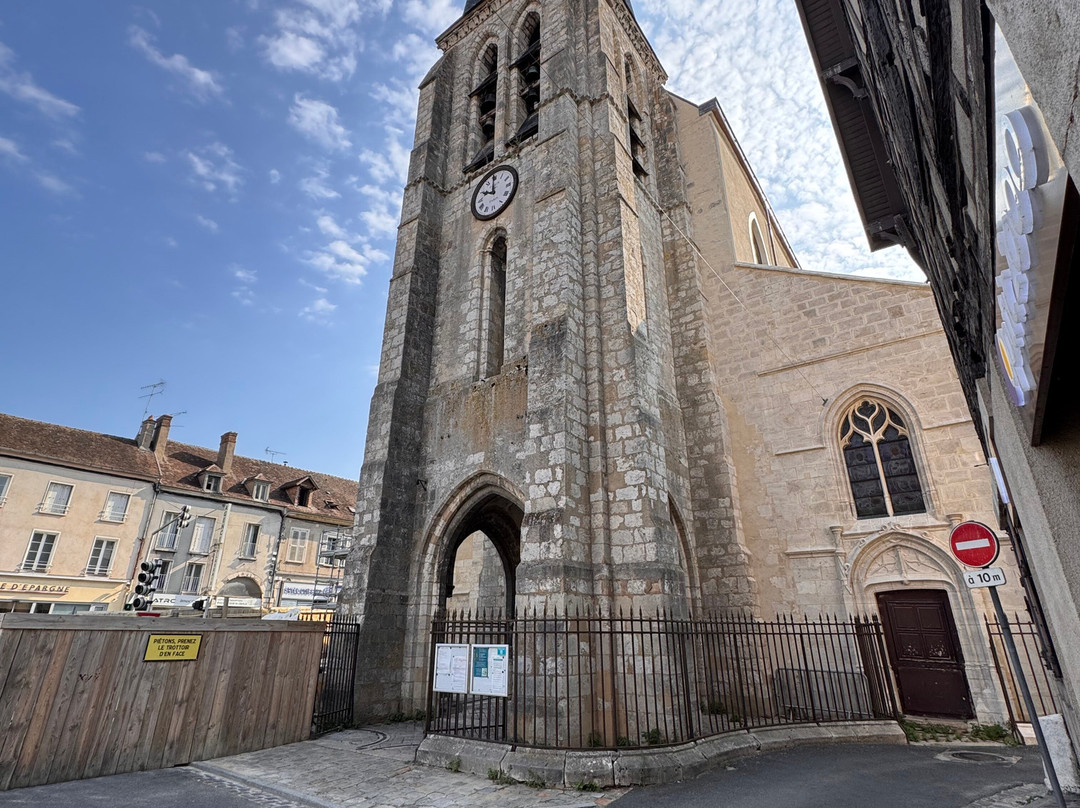 Eglise Saint Jean-Baptiste-Nemours必去景点