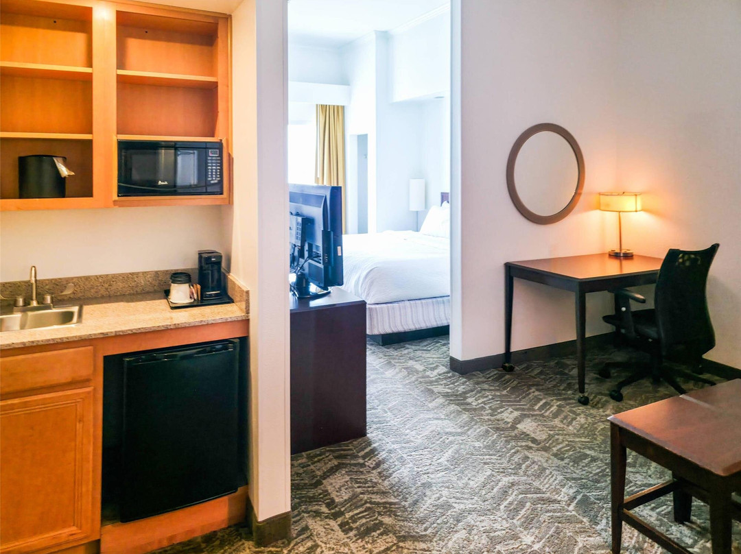 阿德莫尔万豪SpringHill Suites 酒店主图