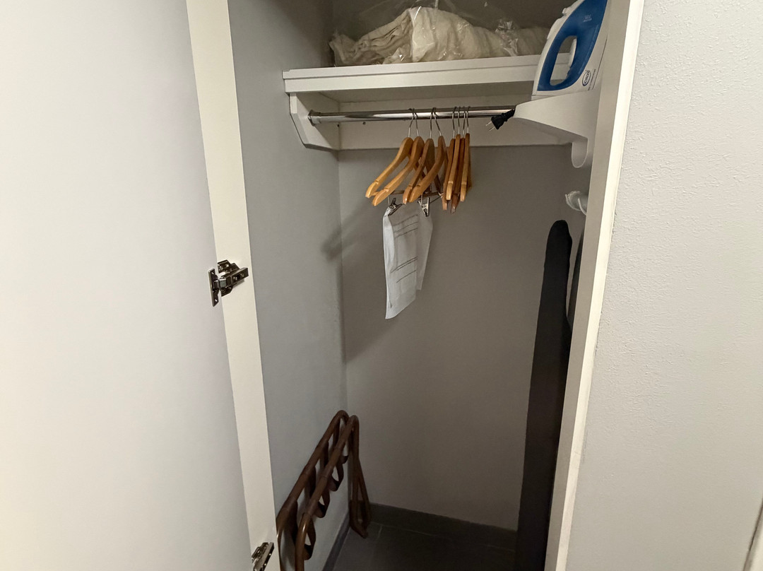 斯普林菲尔德欢朋套房酒店主图