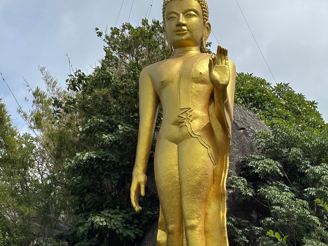 Wat Khao Krailart-Nong Kae必去景点