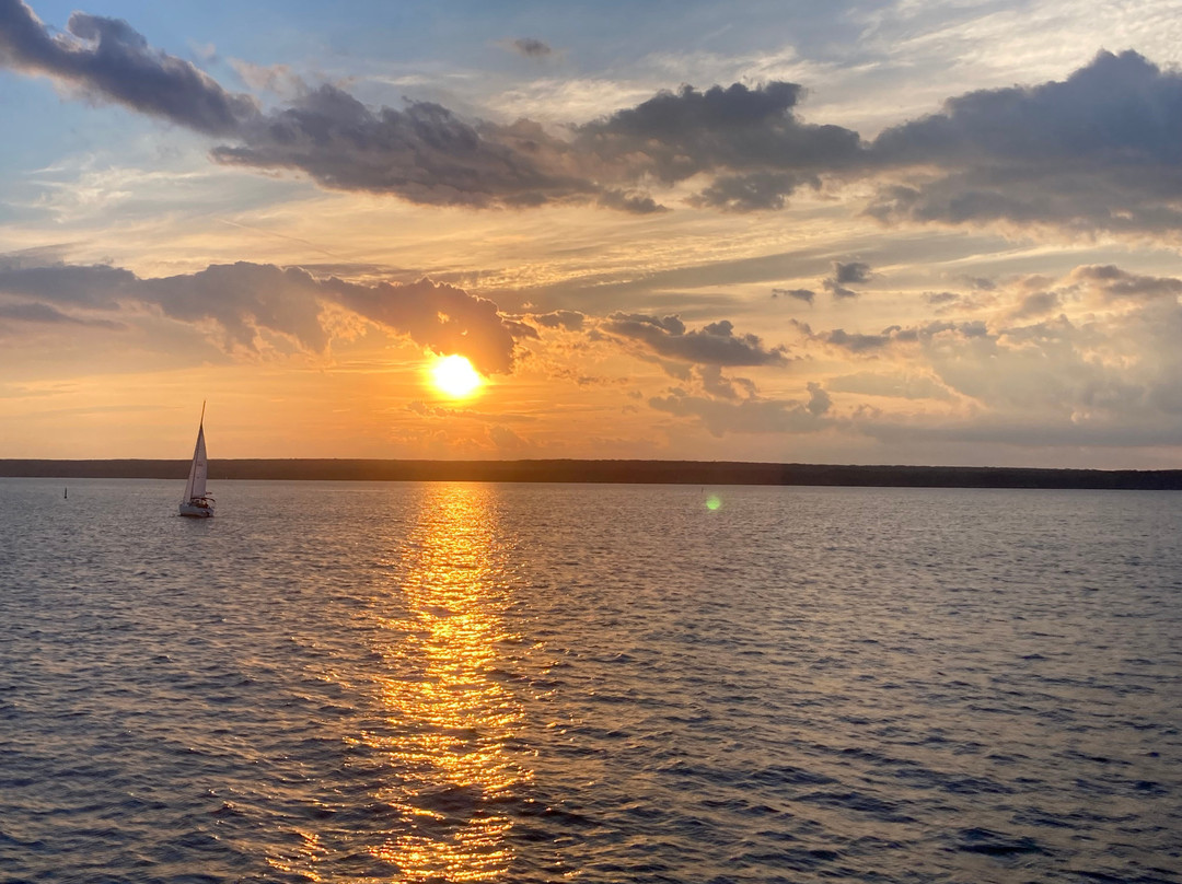 Dylan Lock Sunset Cruise & Concert-Penetanguishene必去景点
