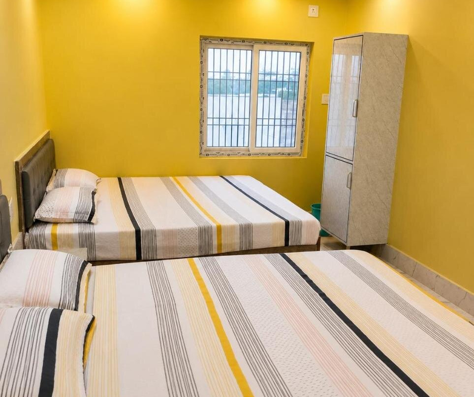 Hotel Hima-Aksh cottages In Sigri