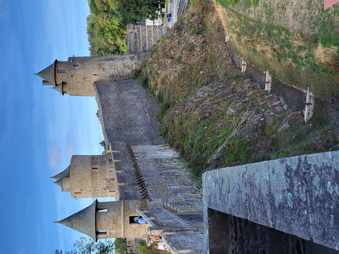 Château de Fougères-Fougeres必去景点