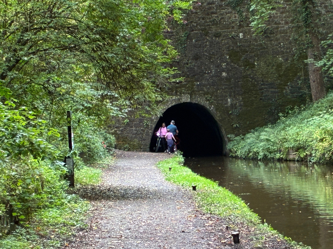 Llangollen Canal walk from Whitehouse Tunnel to Chirk Tunnel