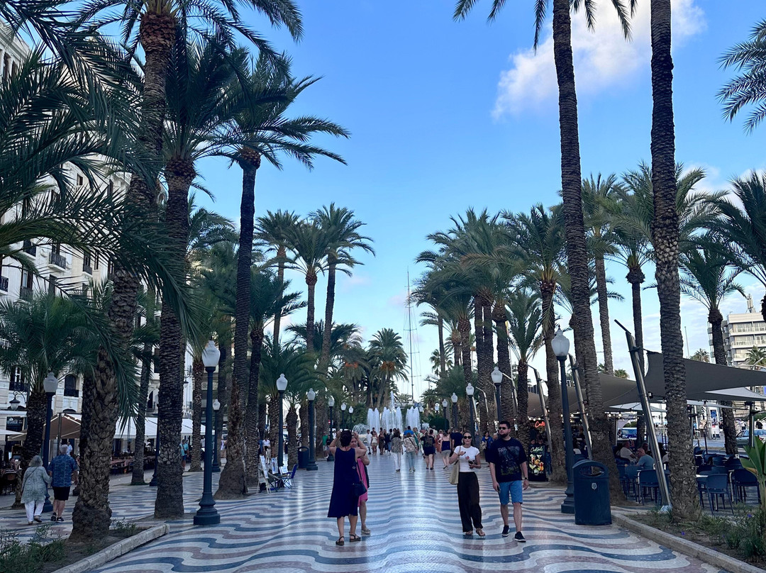 Playa el Postiguet-阿利坎特省必去景点