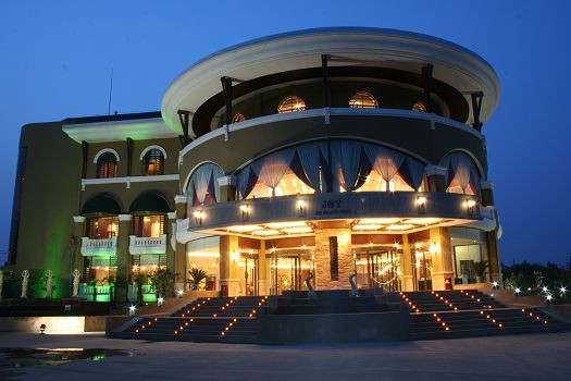 居易度假酒店主图