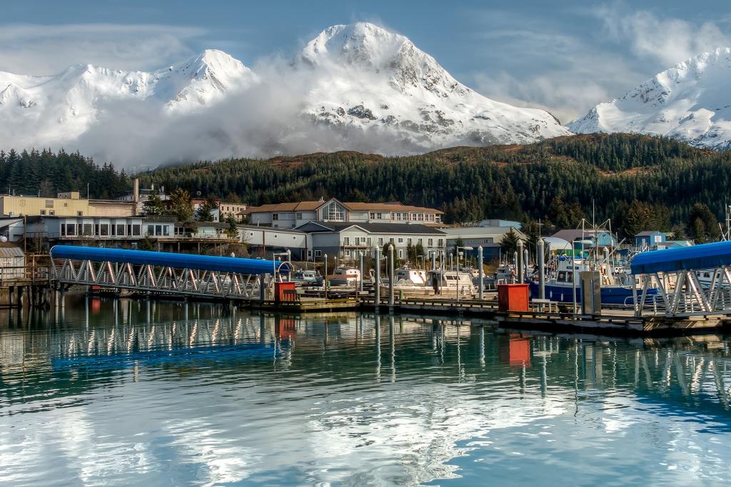 Reluctant Fisherman Inn-官方