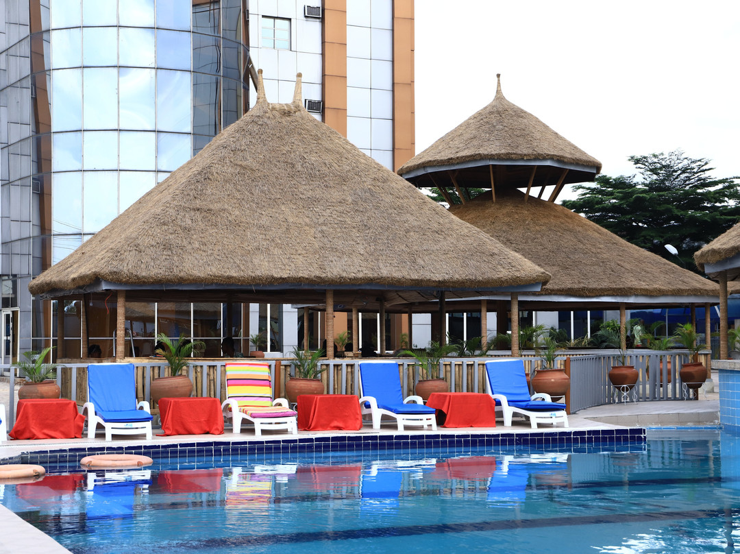 Signatious Hotel And Suites Delta