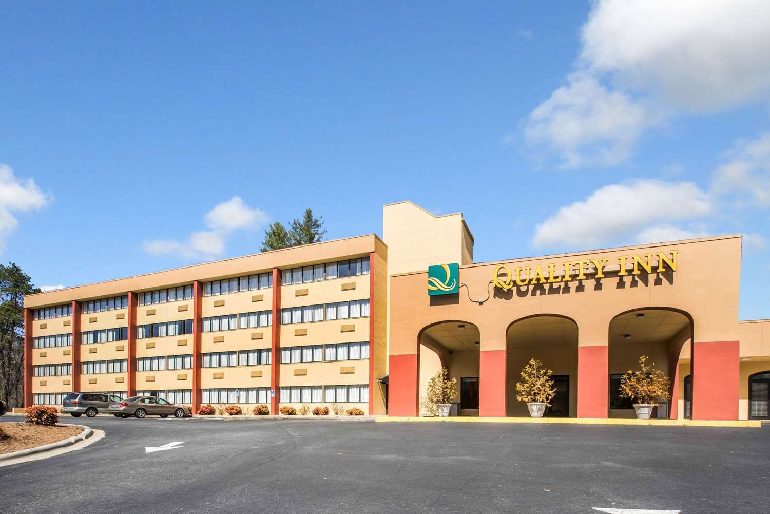 Clarion Pointe Sylva Near Cherokee Area-官方