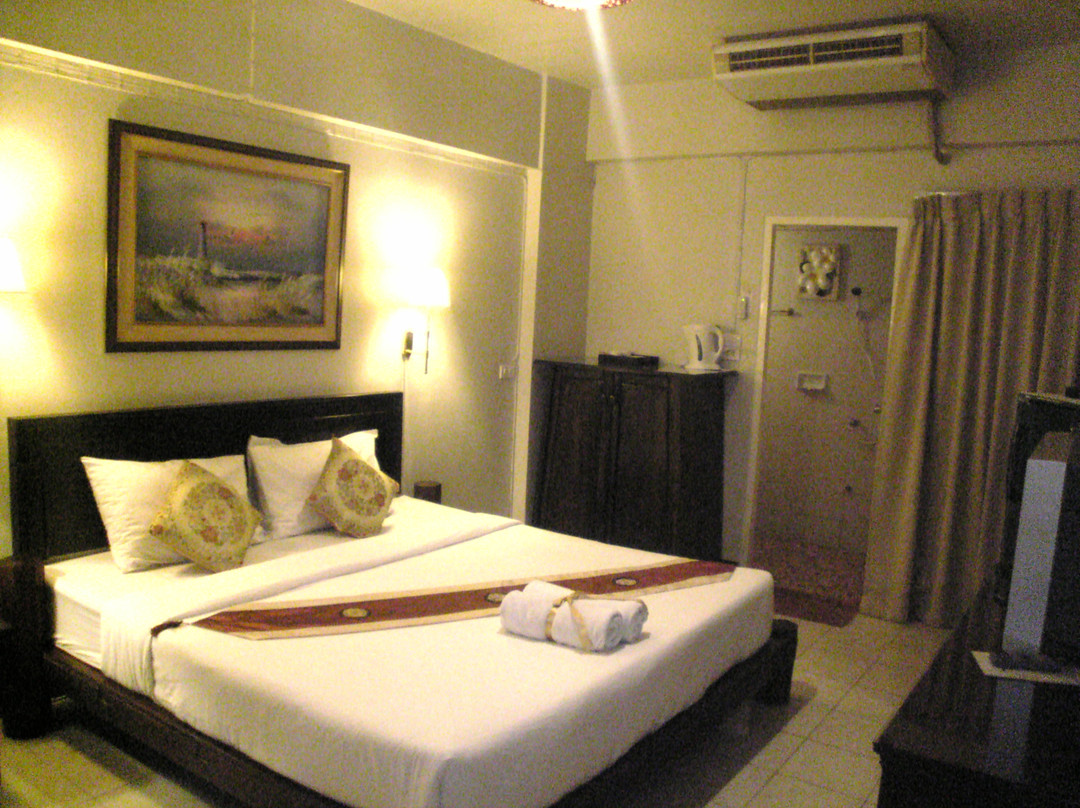 纳瓦瑞特服务公寓