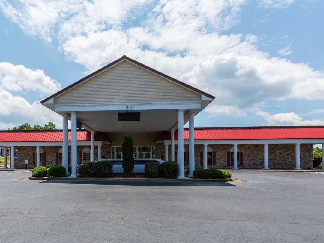 Econo Lodge Inn & Suites Orangeburg