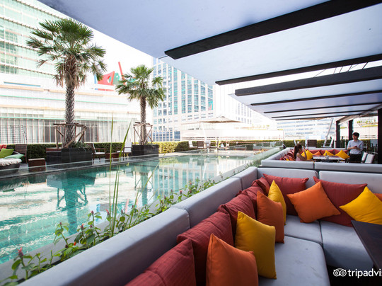 曼谷素坤逸假日酒店