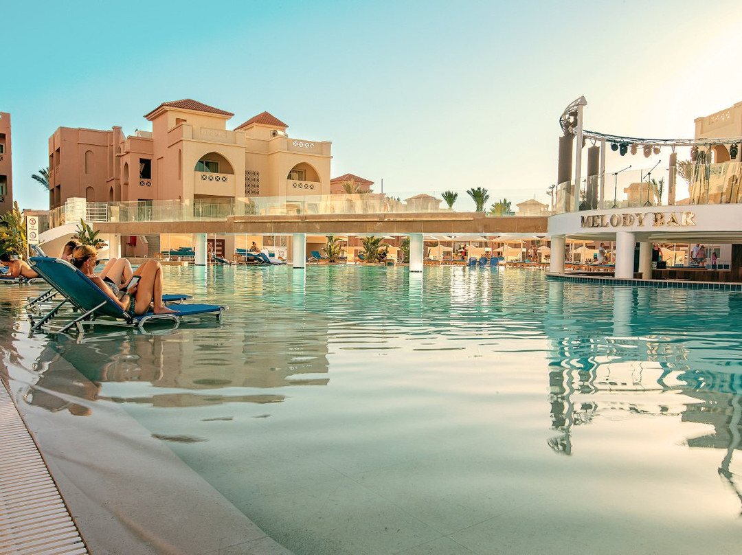 赫尔格达酒店住宿-Pickalbatros Aqua Blu Resort - Hurghada