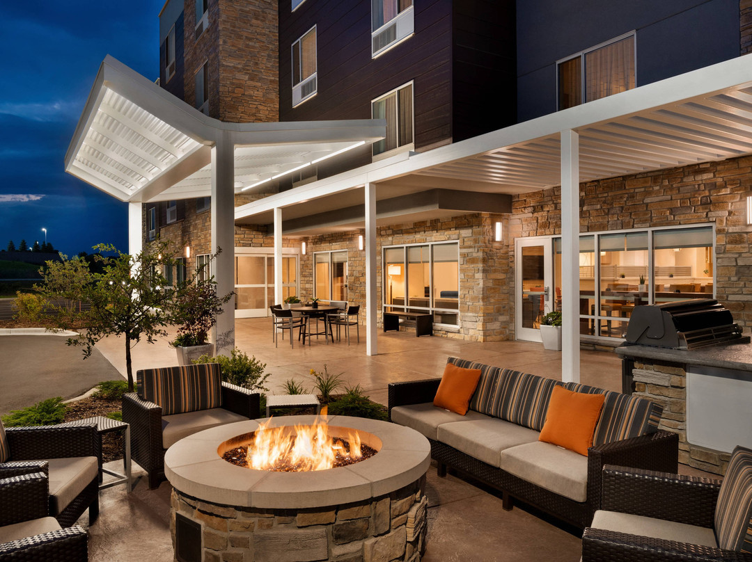 Towneplace Suites by Marriott Milwaukee Grafton主图