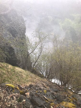 Stodnafossen Waterfalls-Laerdalsoyri必去景点