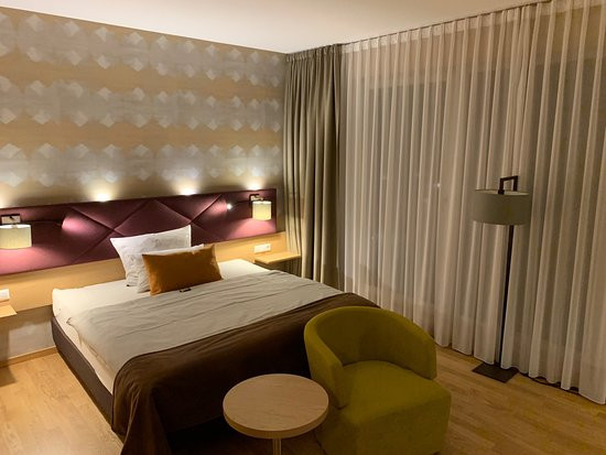 Einhorn Restaurant & Hotel主图