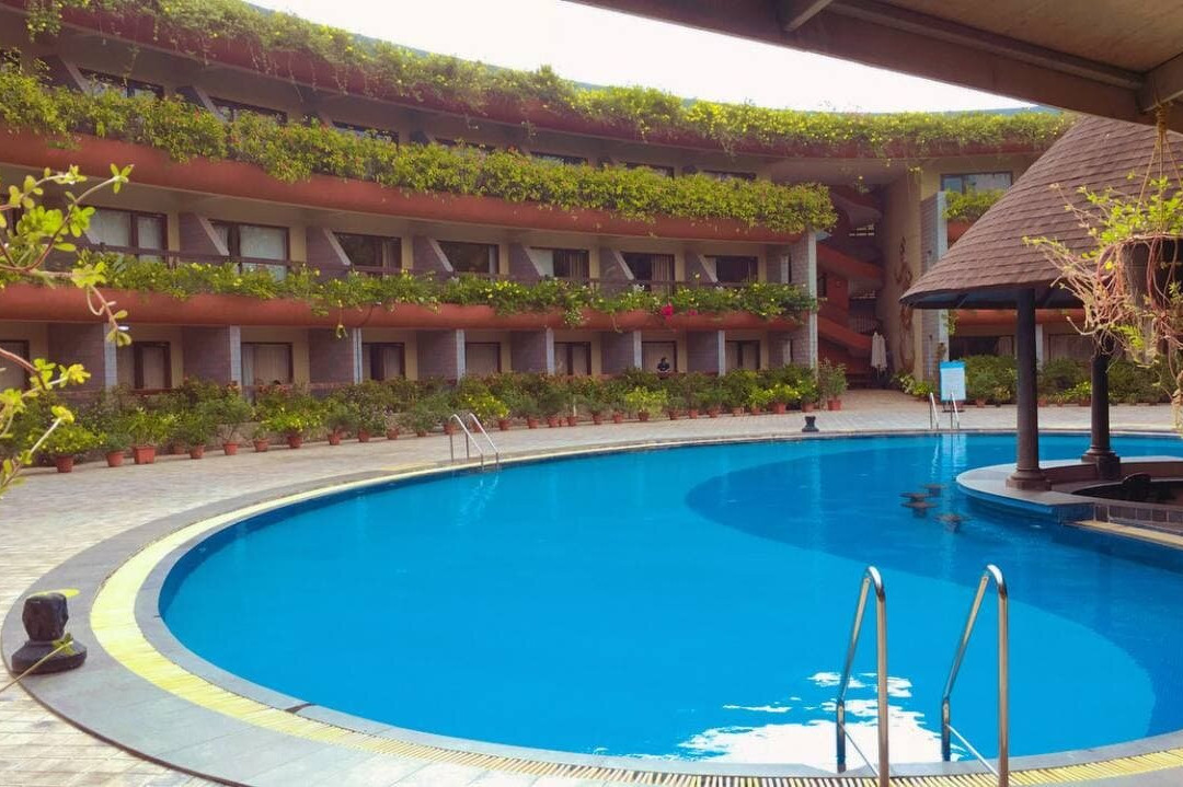 Uday Suites Garden Hotel主图