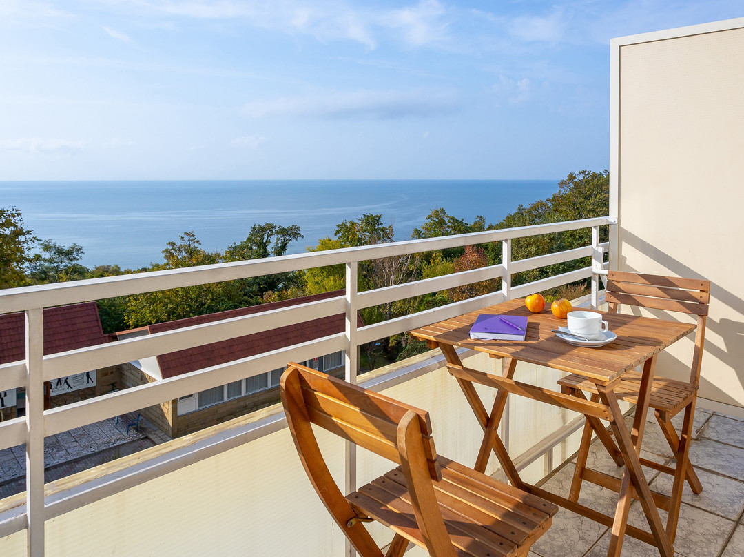 AZIMUT Park Hotel Prometey Nebug