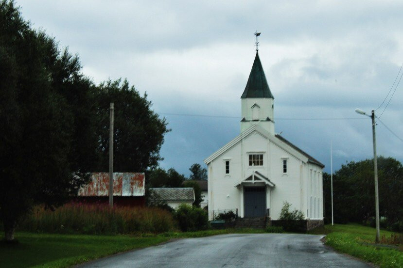Bjørnskinn Kirke景点图片