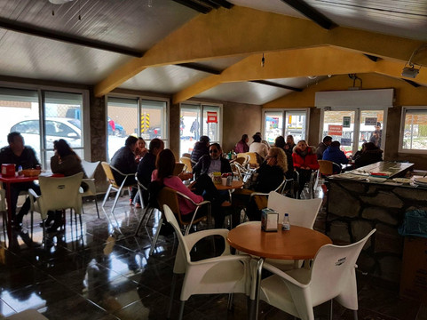 Salinas餐馆和美食-El Chiringuito - Carnes a la Brasa