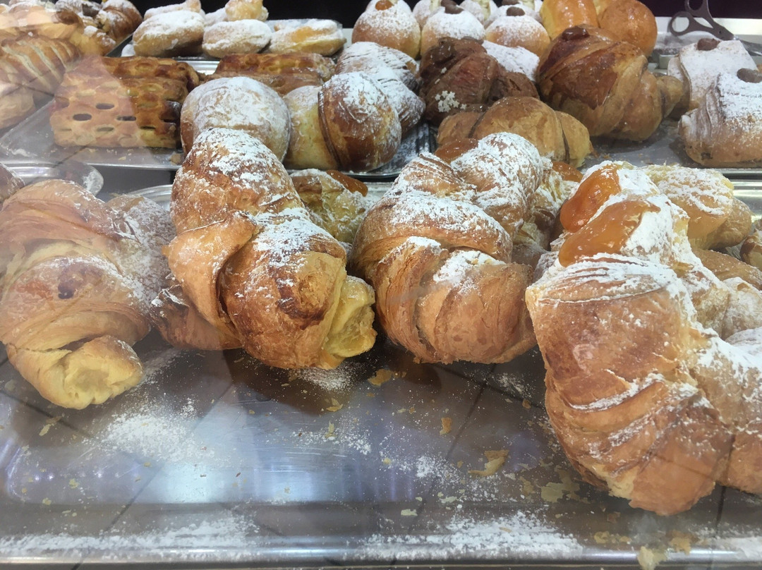 La Zeppola D'oro di Ferraioli Mario e C. S.a.s