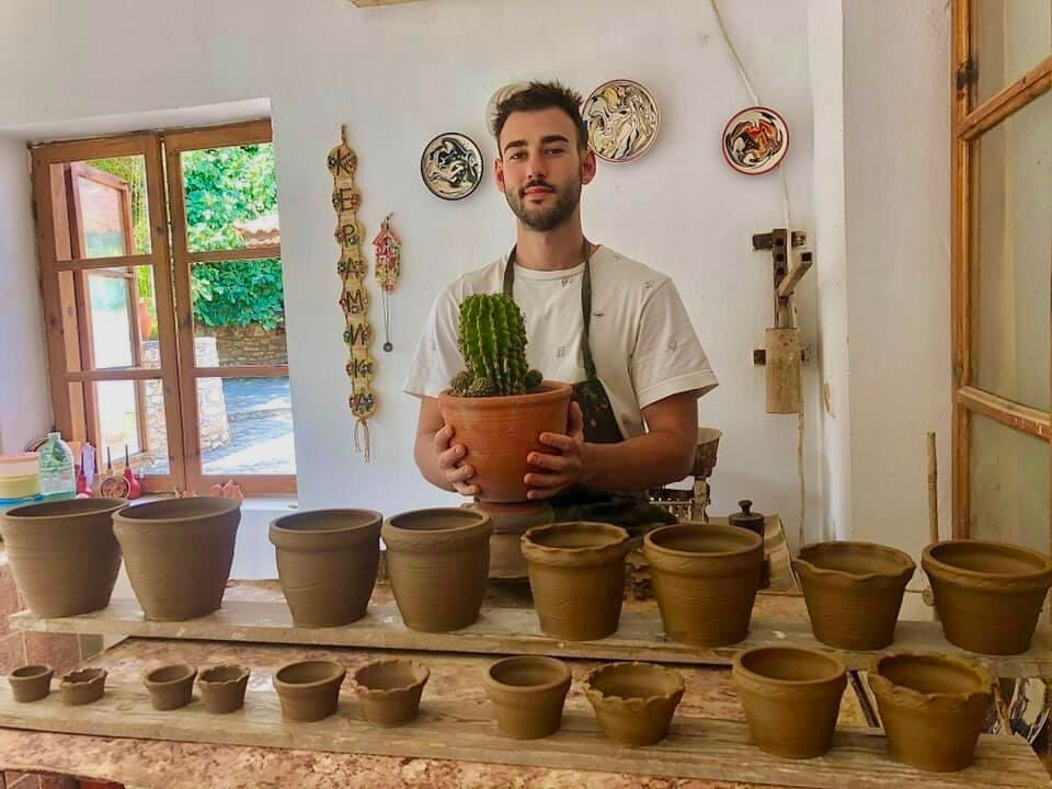 阿尔伯纳旅游景点-Ceramic Studio Mildov