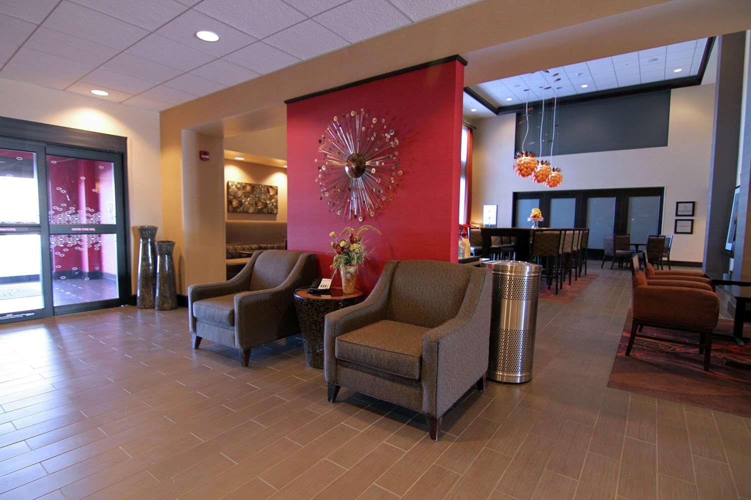 Hampton Inn & Suites Grand Forks-官方