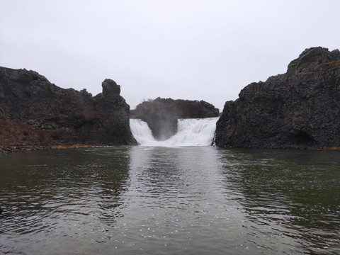Hjalparfoss-南部地区必去景点