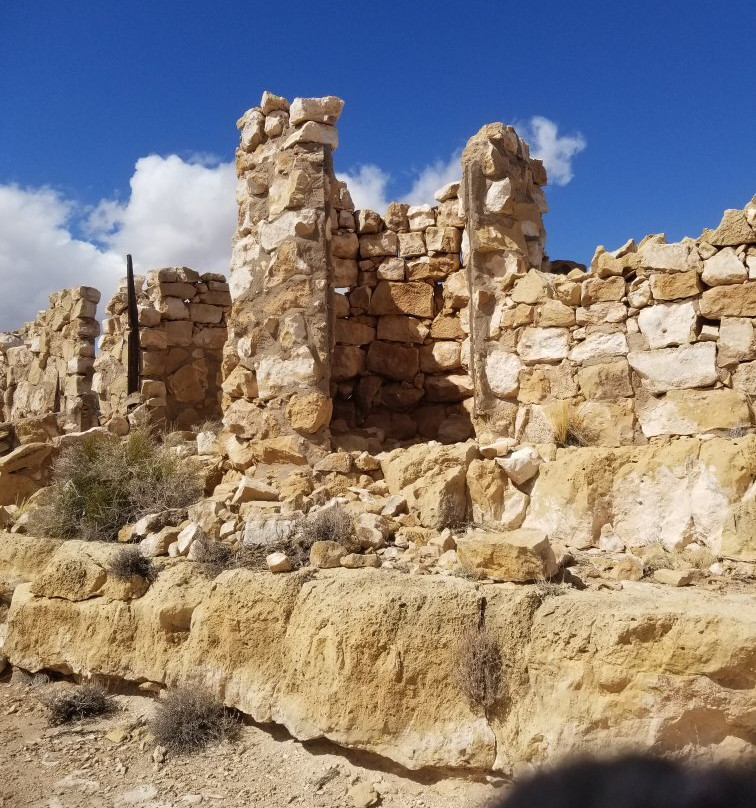 Apache Death Cave-温斯洛必去景点