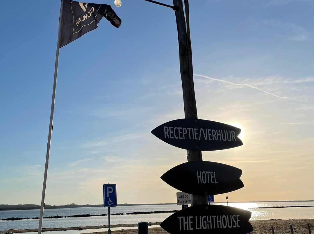 Beach Hotel Oostvoorne主图