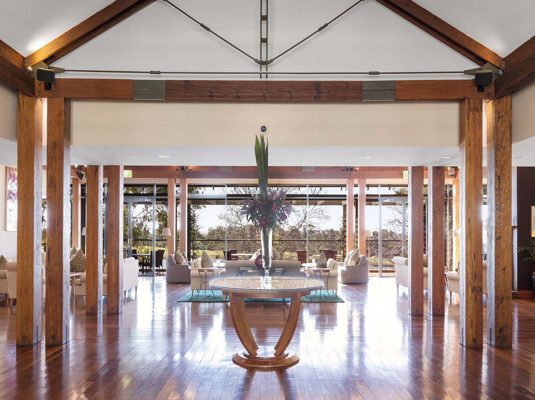 赛普拉斯湖盛橡度假酒店主图