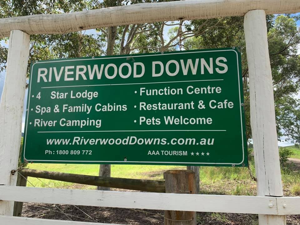 Riverwood Downs Mountain Valley Resort-浴室