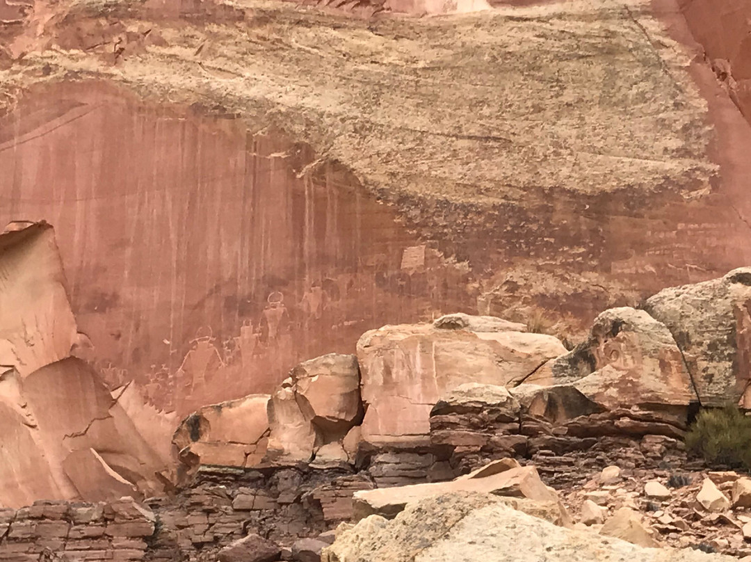 Fremont Petroglyphs-圆顶礁国家公园必去景点