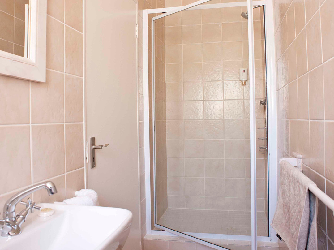 Pinoak Cottage Constantia主图