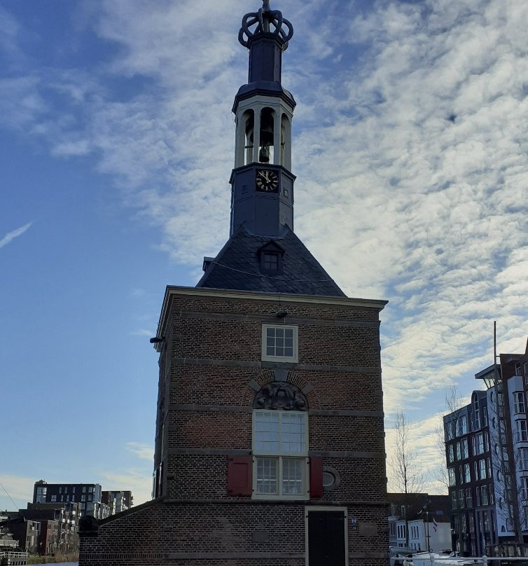 Accijnstoren van Alkmaar uit 1622景点图片