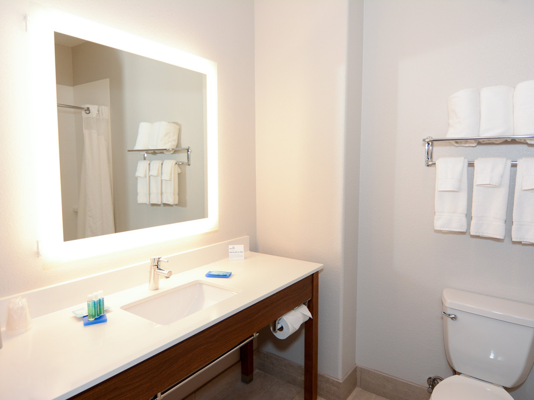 Holiday Inn Express & Suites Rolla - Univ Of Missouri S&t By IHG主图