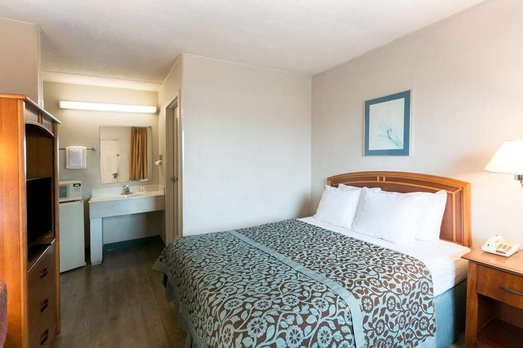 Days Inn by Wyndham Richmond主图