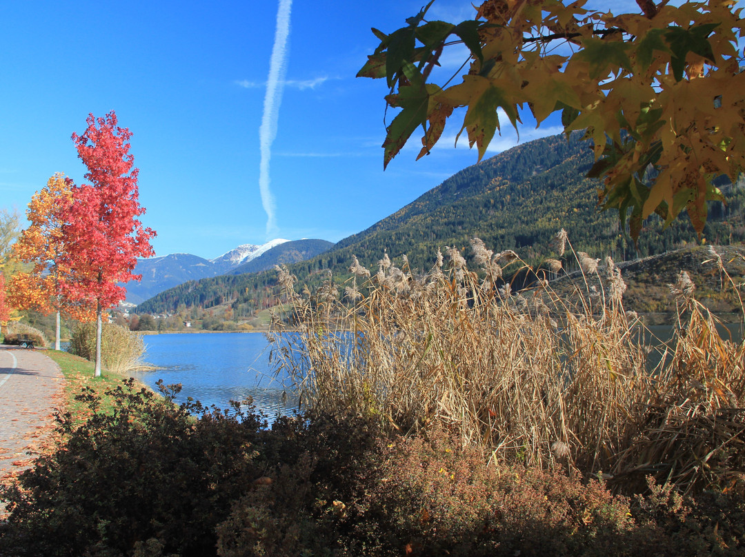 Lago della Serraia景点图片
