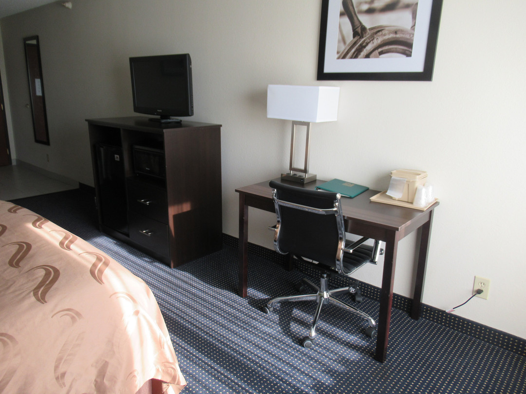 Quality Inn & Suites主图