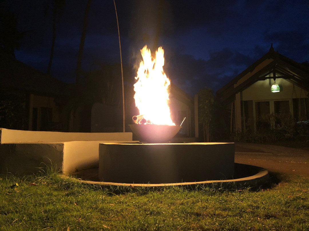 丽琳罗维纳海滩酒店主图