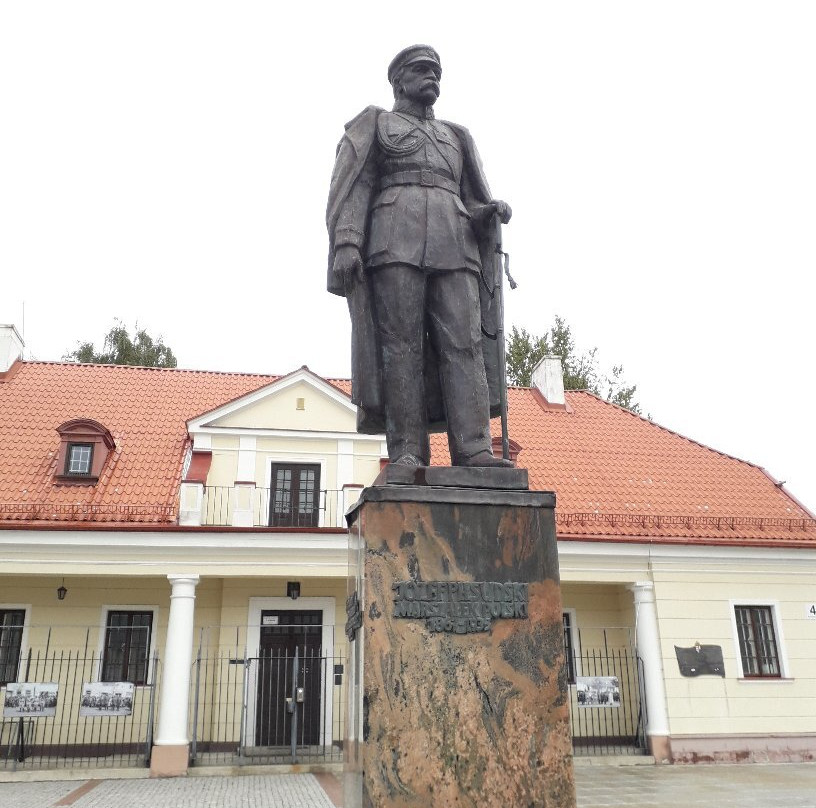 Kosciuszko Market Square-比亚韦斯托克必去景点