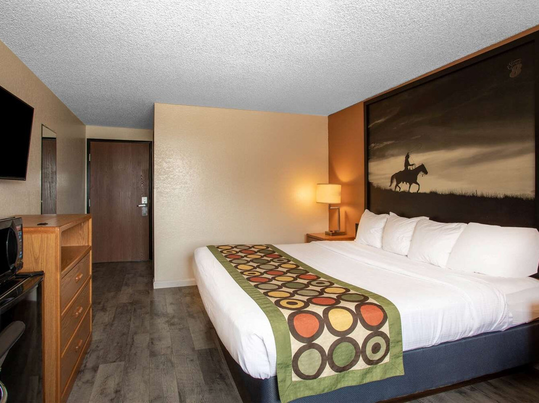 Super 8 by Wyndham Cheyenne WY主图