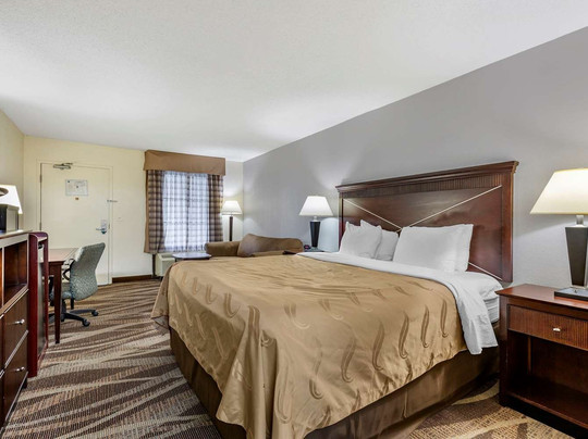 Quality Inn Windsor Mill主图