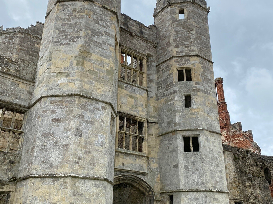 Titchfield Abbey景点图片